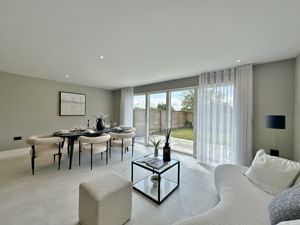 Photo 18- click for photo gallery